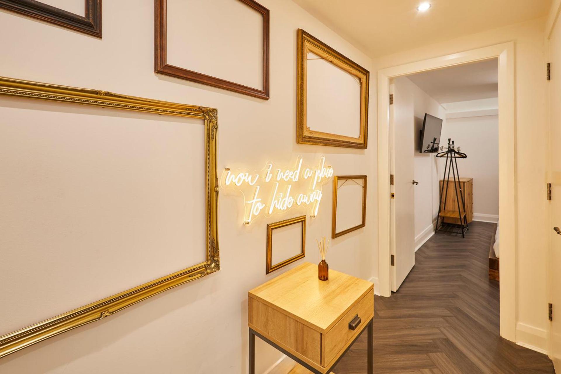 Host & Stay - Queen Square Hideaway Liverpool Dış mekan fotoğraf
